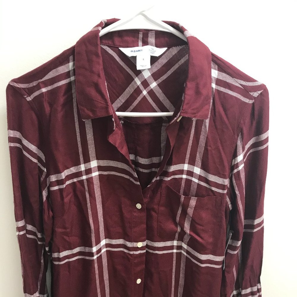Old Navy The Classic Shirt - Small